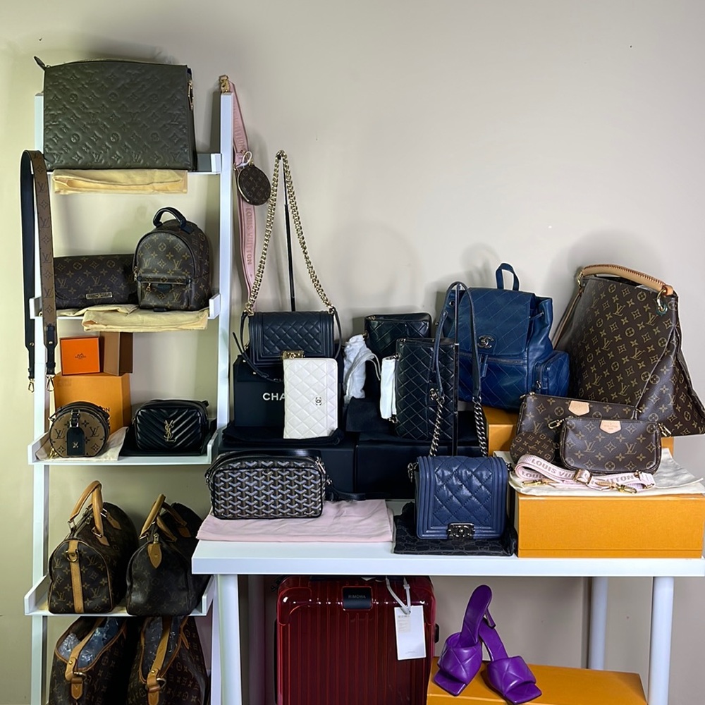 Welcome Loves! 💜 Feel free to asking any questions. Also we are open for offers